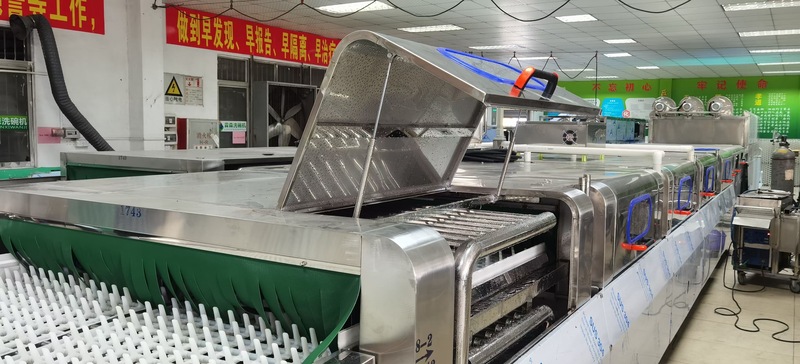 做一次性餐具的机器设备多少钱?
